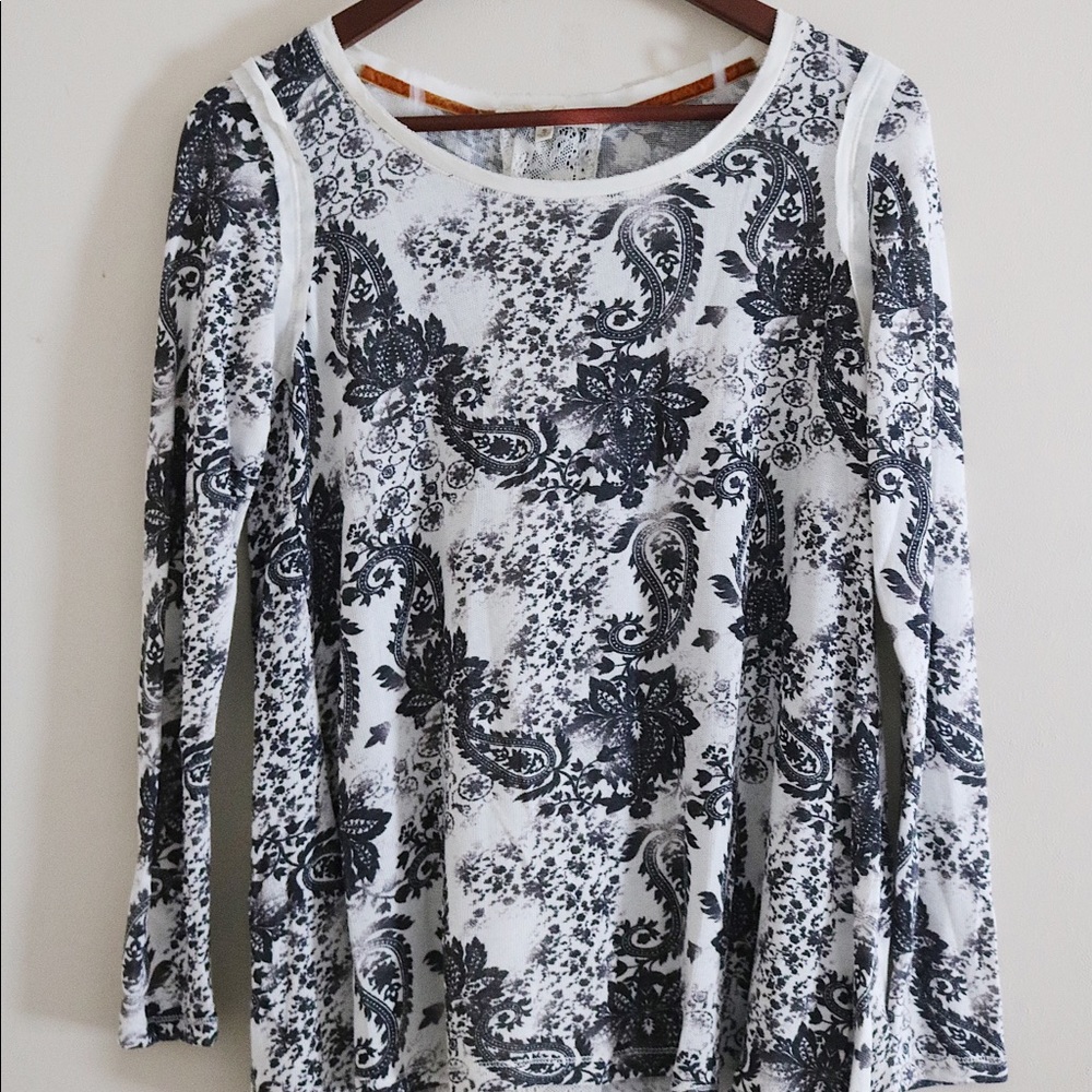 Long sleeve shirt